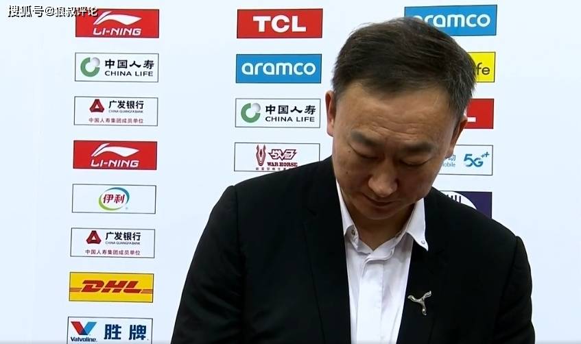 记者：刘维伟与青岛俱乐部完成续约上赛季2-3不敌广厦略显遗憾的简单介绍