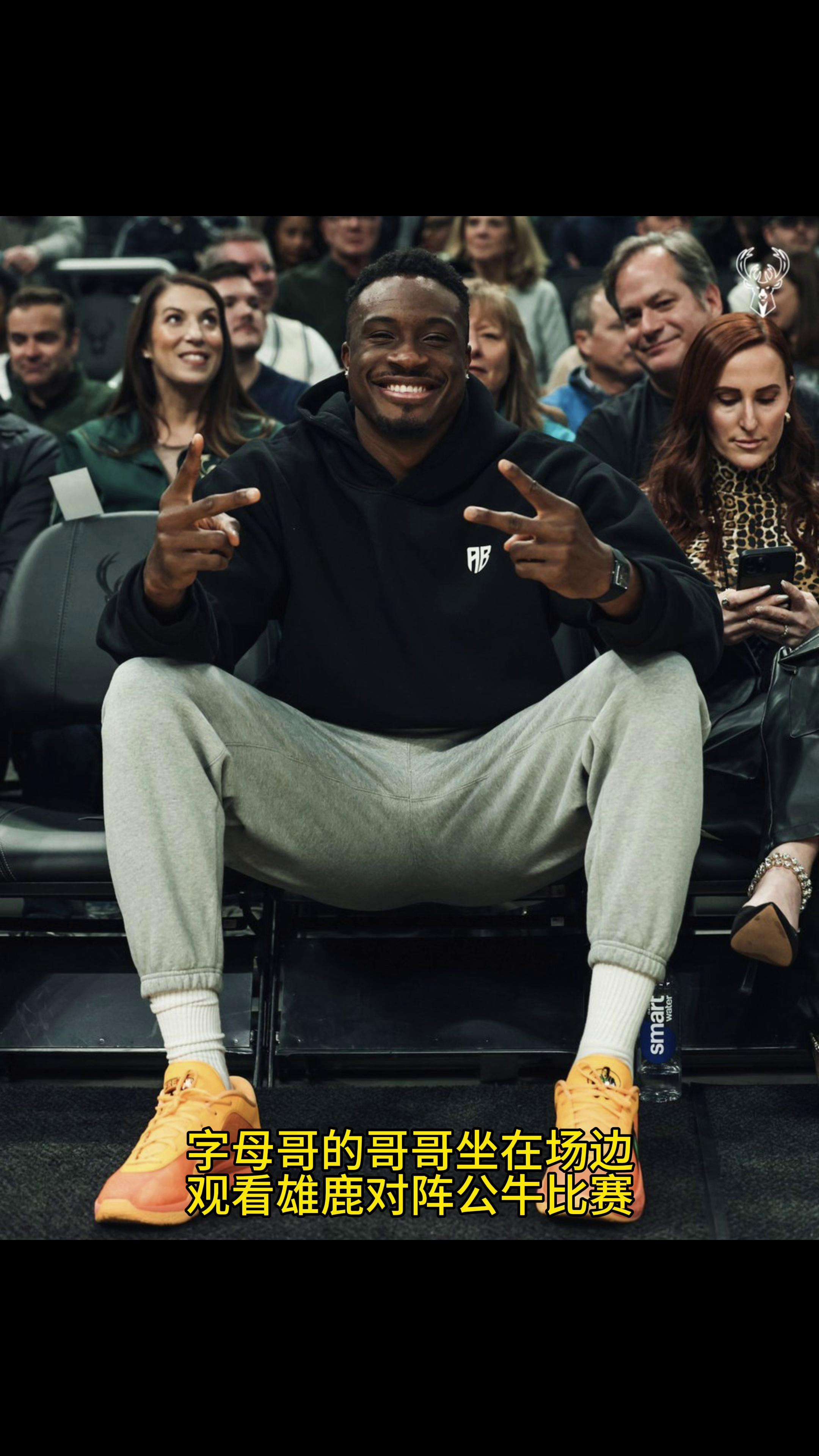 中欧体育-NBA-乔治训练受伤已接受左膝关节镜手术的简单介绍