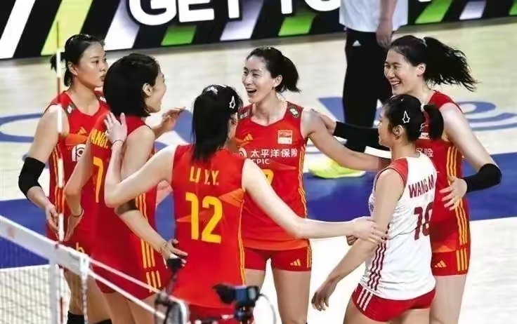 包含世联赛-中国女排升至第6日意土5连胜列前3的词条