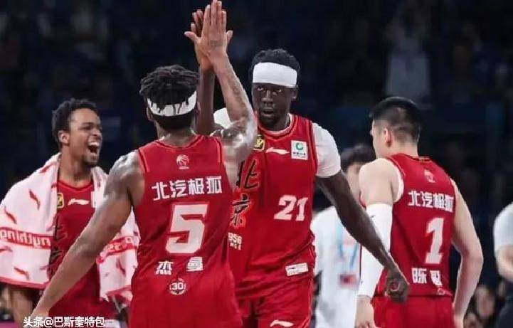 包含CBA优先续约权名单：广厦等16队行使优先续约权广东等4队放弃的词条