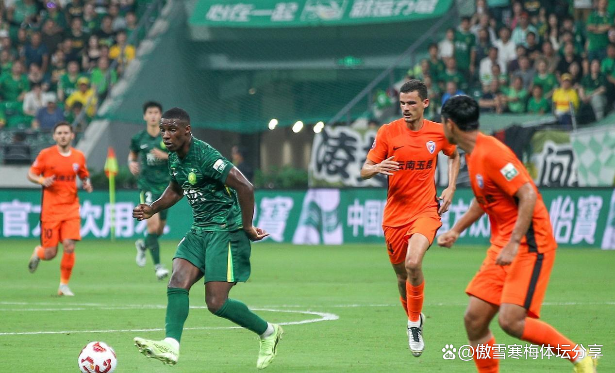 关于中超积分榜：国安14轮不败32分登顶申花同分紧追不舍的信息
